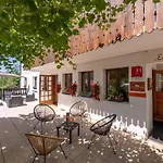 Restaurant Le Bois Joli Et Bernex