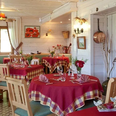 Hotel Restaurant Le Bois Joli Et 3*