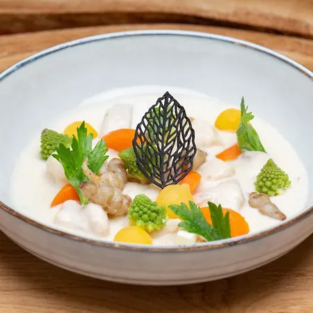 Restaurant Le Bois Joli Et ベルネ
