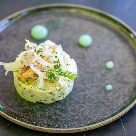 Restaurant Le Bois Joli Et 3* ベルネ