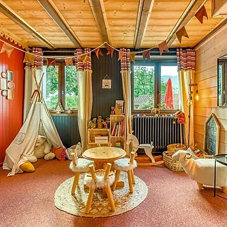 Restaurant Le Bois Joli Et ホテル 3*